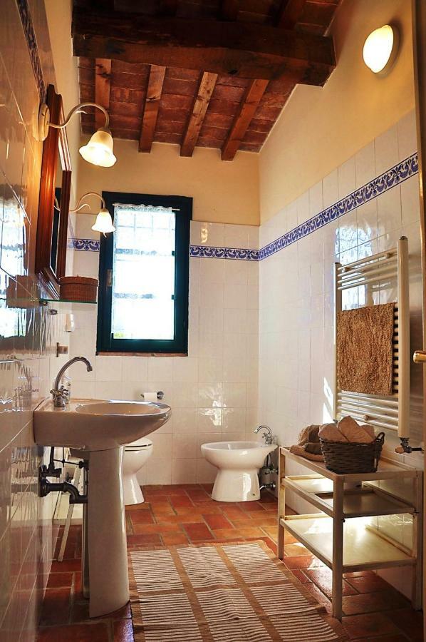 Agriturismo Terenzana Aparthotel Рипарбела Екстериор снимка